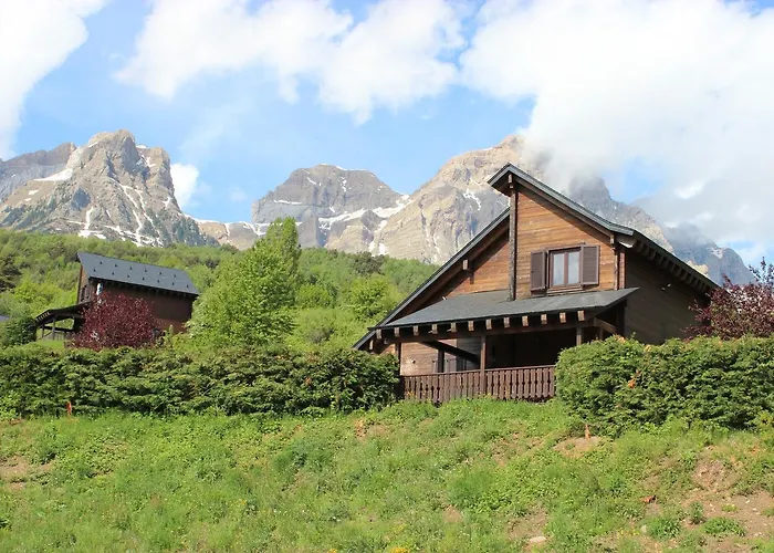 Piedrafita Mountain Apartahotel